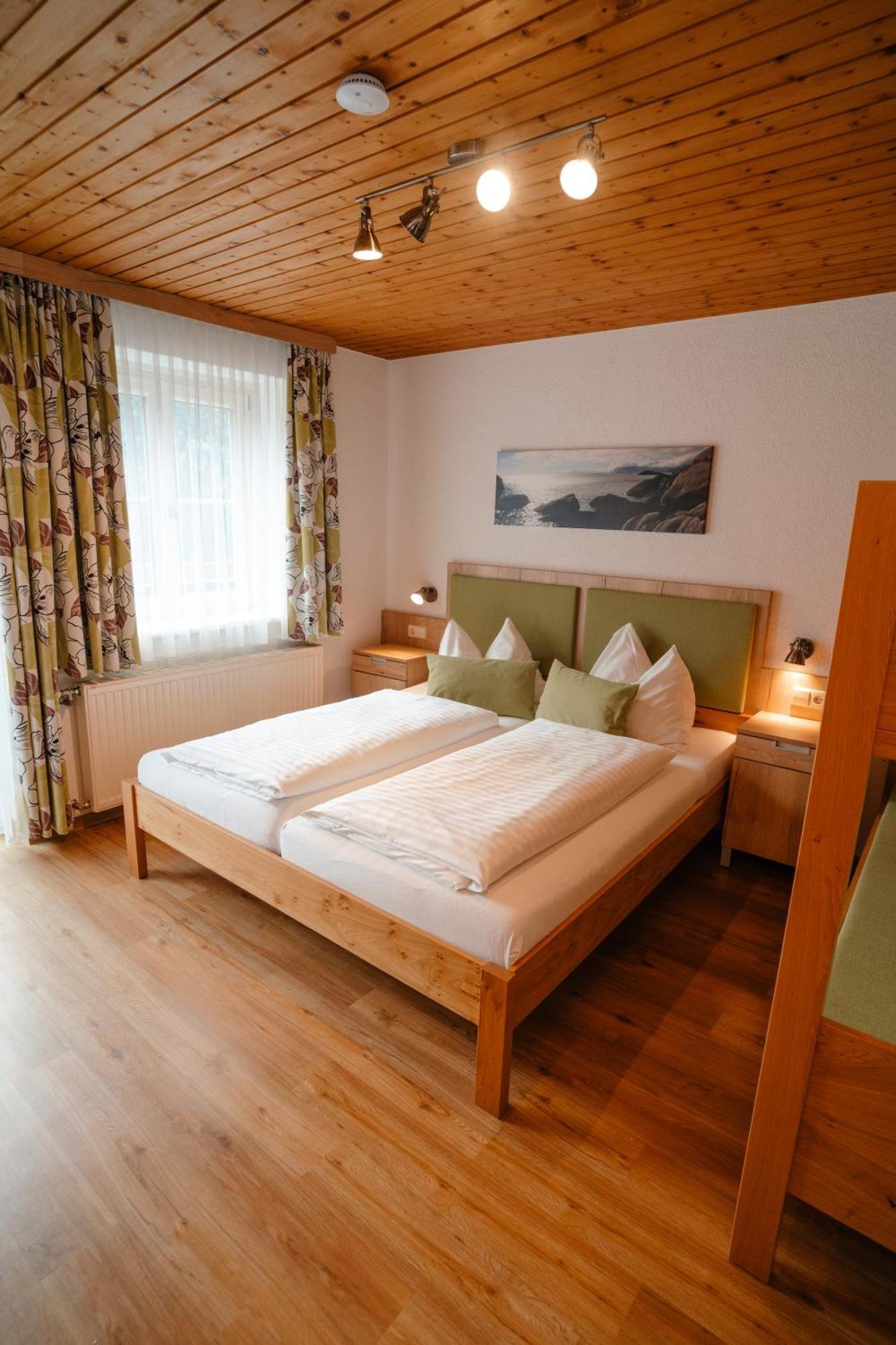 Ertlschweigerhaus Pension - Appartements - Zimmer Donnersbach Exteriér fotografie