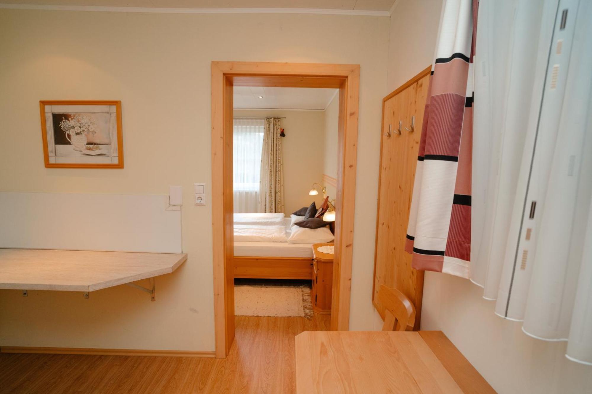 Ertlschweigerhaus Pension - Appartements - Zimmer Donnersbach Exteriér fotografie