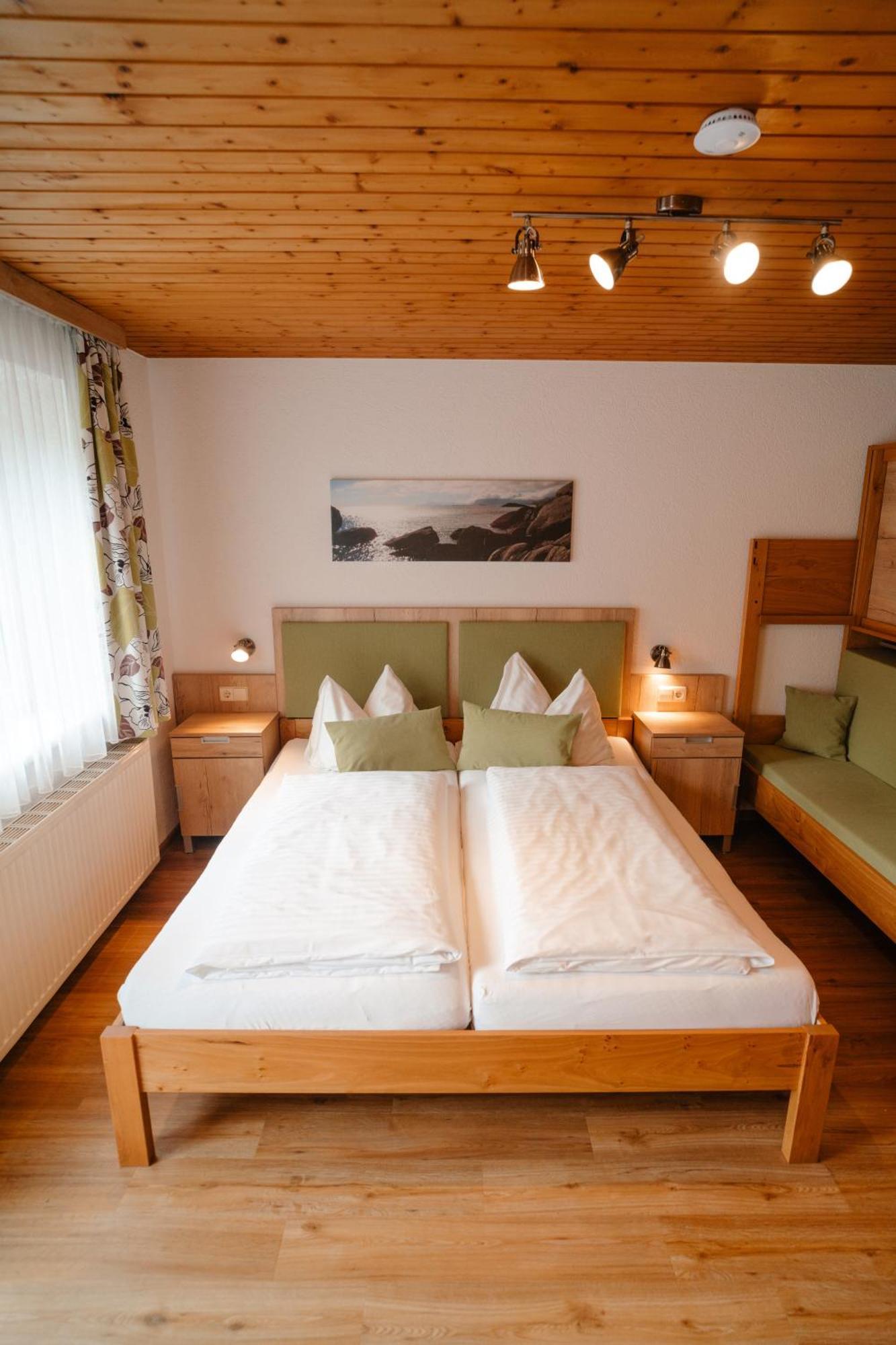 Ertlschweigerhaus Pension - Appartements - Zimmer Donnersbach Exteriér fotografie